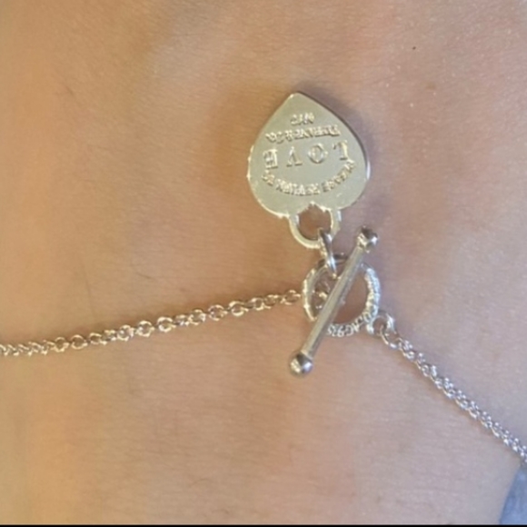 TIFFANY & Co. TOGGLE BRACELET 💙 - Picture 6 of 7